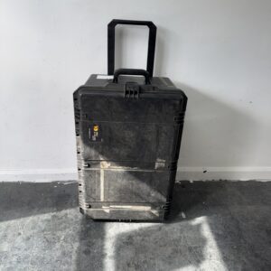 Used Peli Storm IM2975 Case – Waterproof Heavy Duty Protective Case (Pre-Owned)