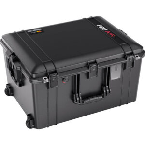 Peli 1637 Air Case with Wheels — front view