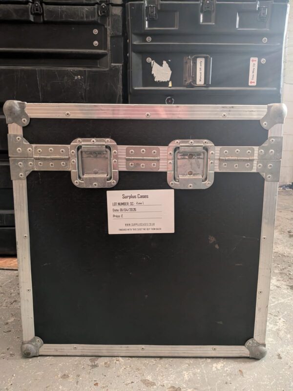 Used Square Flight Case – Heavy-Duty Equipment Storage & Transport Case